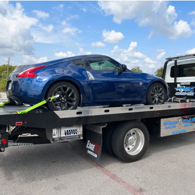 Nizzan z on flatbed sq